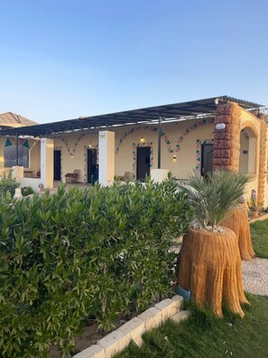 Front of property - Camp Pyramids View Hotel  (Kirdasah)