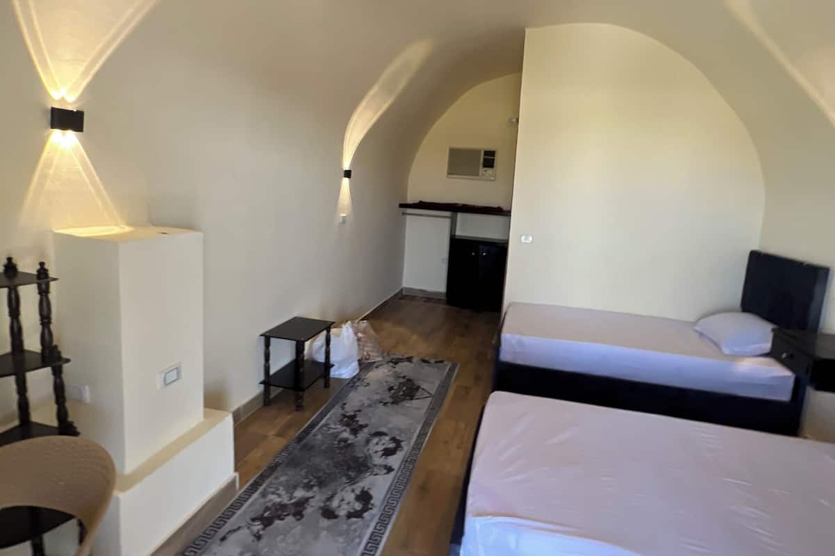 1 bedroom, premium bedding, soundproofing, iron/ironing board