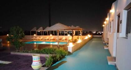 Camp Pyramids View Hotel