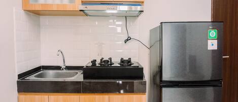 Apartment | Dapur peribadi | Peti sejuk/penyejuk beku saiz penuh, dapur