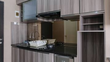 Studio | Bếp riêng | Tủ lạnh nhỏ, bếp nấu