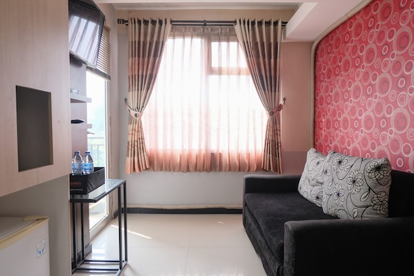 Living area - Good Deal 2Br Apartment At Jarrdin Cihampelas (Bandung)