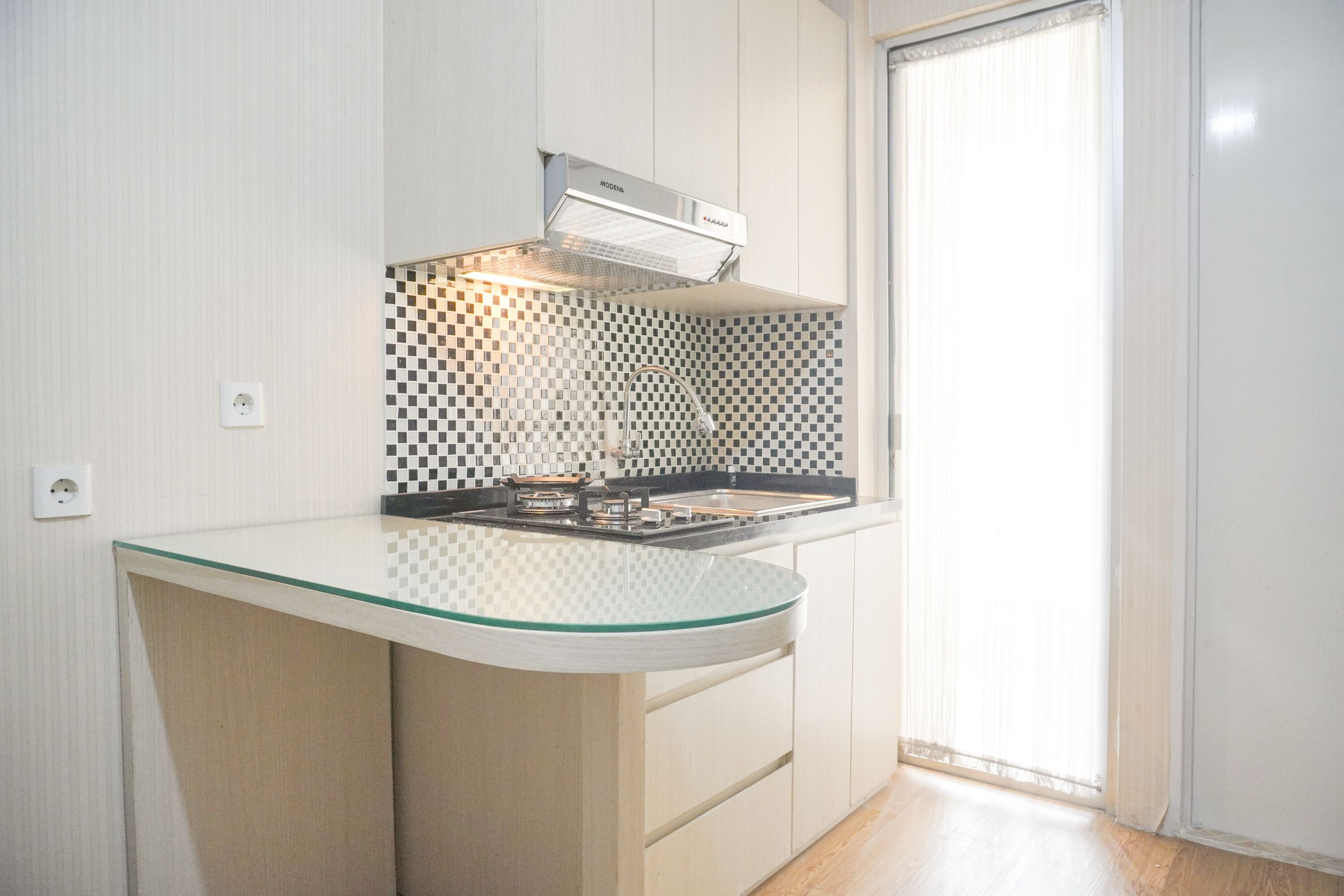 Apartment | Private kitchen | Full-size fridge, stovetop