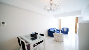 Living area - Strategic And Spacious 2Br Apartment At Trillium Residence (Surabaya)