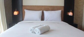 Warm 1Br Apartment (No Kitchen) At Marbella Suites Dago Pakar Bandung