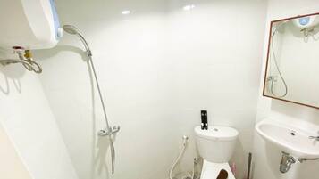 Studio | Bad | Dusj og håndklær