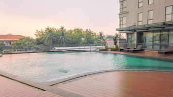 Piscina a l'aire lliure