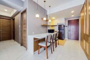 Interior - Comfort And Spacious 3Br At Sky House Bsd Apartment (Pagedangan)