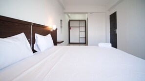 Apartment | 2 bedrooms, free WiFi - Simple 2Br With Extra Bed At Menara Rungkut Apartment (Surabaya)