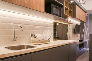 Studio | Private kitchen | Mini-fridge - Studio (No Kitchen) With Sea View Tokyo Riverside Pik 2 Apartment (Teluknaga)