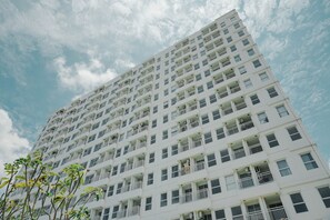 Exterior - Best Deal And Comfort Studio Citra Living Apartment (Jakarta)