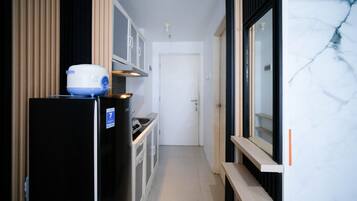 Studio | Cuisine privée | Grand réfrigérateur, plaque de cuisson