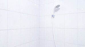 Apartment | Bathroom | Shower, towels - Great Choice And Homey 2Br Signature Park Grande Apartment (Jakarta)