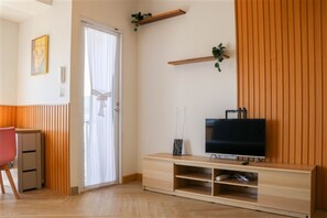 Interior - Spacious And Cozy Studio Tokyo Riverside Pik 2 Apartment (Jakarta)