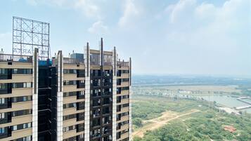 Appartement | Uitzicht vanuit de kamer