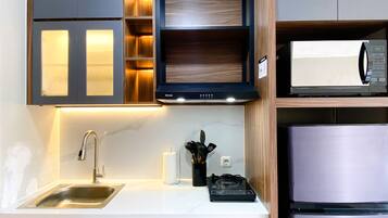 Estúdio | Cozinha privada | Geladeira grande, cooktop, panela elétrica de arroz