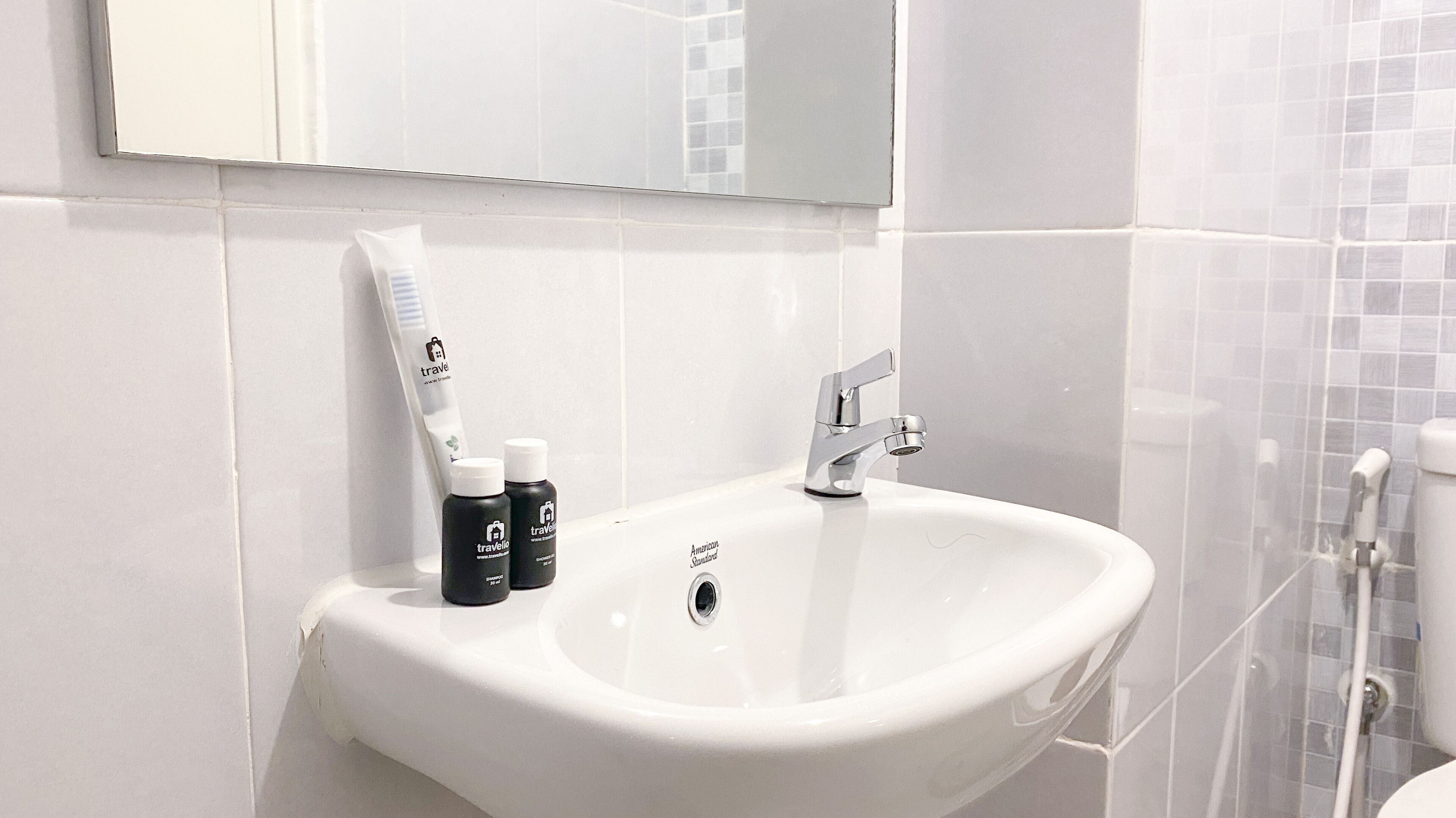 Estudio | Baño | Regadera y toallas 