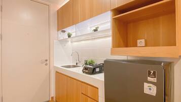 Studio | Private kitchenette | Full-sized fridge, stovetop, rice cooker