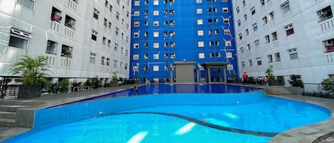 Piscine extérieure