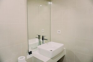 Bathroom - Brand New And Good Choice Studio At Daan Mogot City Apartment (Jakarta)
