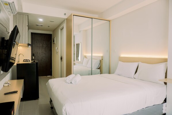 Free WiFi - Brand New And Good Choice Studio At Daan Mogot City Apartment (Jakarta)