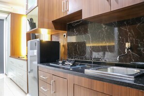 Studio | Eigene Küche | Großer Kühlschrank, Herdplatte, Reiskocher