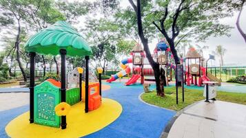 Außen-Kinderspielplatz