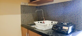 Strategic 2Br Gateway Ahmad Yani Cicadas Apartment