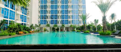 Piscina a l'aire lliure