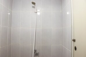 Bathroom - Brand New Studio At Tokyo Riverside Pik 2 Apartment (Teluknaga)
