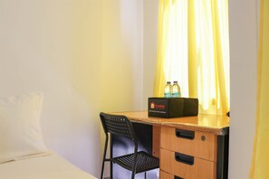 Studio | Free WiFi - Compact And Tidy Studio At Tokyo Riverside Pik 2 Apartment (Teluknaga)