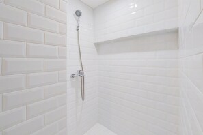 Bathroom - Big And Cozy Loft 3Br Kingland Avenue Apartment (South Tangerang)