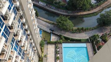 Kolam renang outdoor