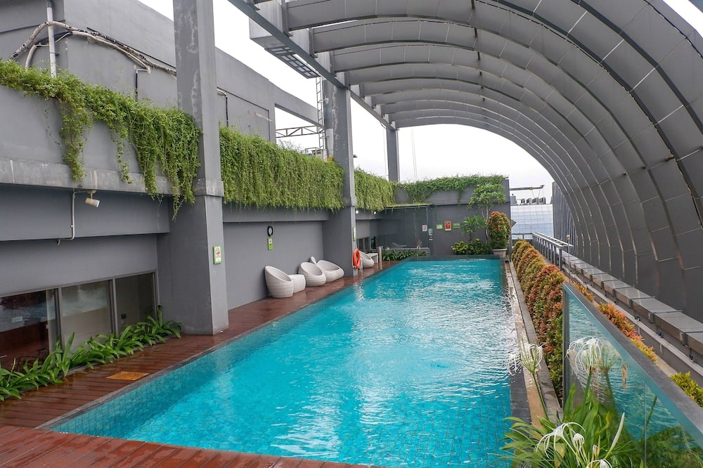 Good Deal And Strategic 1Br L'Avenue Apartment