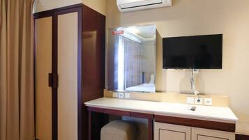 Studio | Työpöytä, ilmainen Wi-Fi