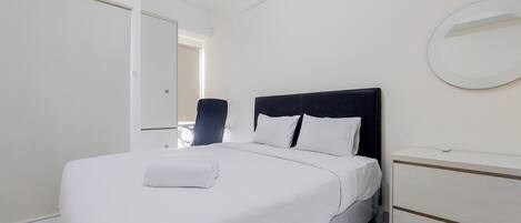 Studio | Bàn, truy cập Internet không dây miễn phí