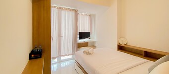 Warm And Simply Look Studio Apartment At Tokyo Riverside Pik 2