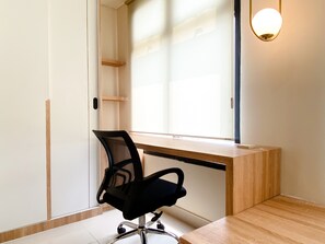 Studio | Skrivebord og wi-fi (inkludert)