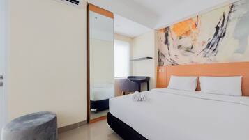 Studio | Meja, Wi-fi percuma