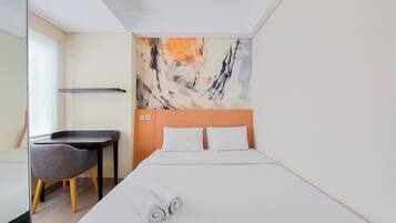 Studio | Meja, Wi-fi percuma