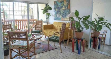 Stylish & Spacious 1 bedroom space in the city