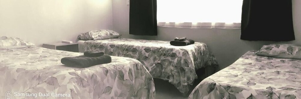 Aaron Court Motel 2
