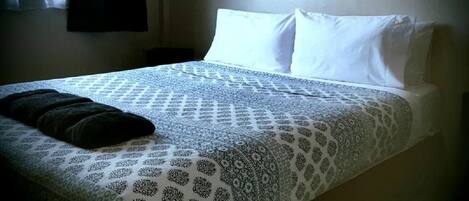 Wifi gratis y ropa de cama