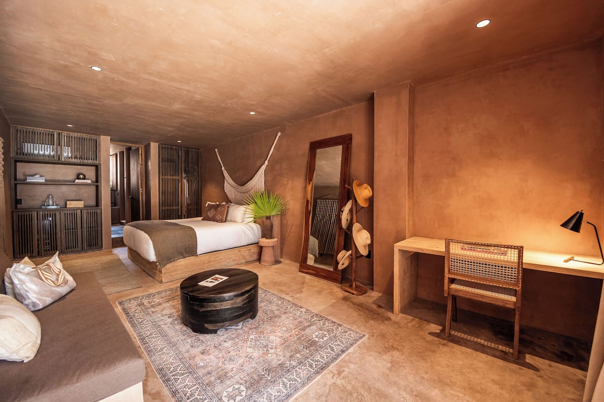 Caracol | 1 bedroom, premium bedding, Select Comfort beds, in-room safe