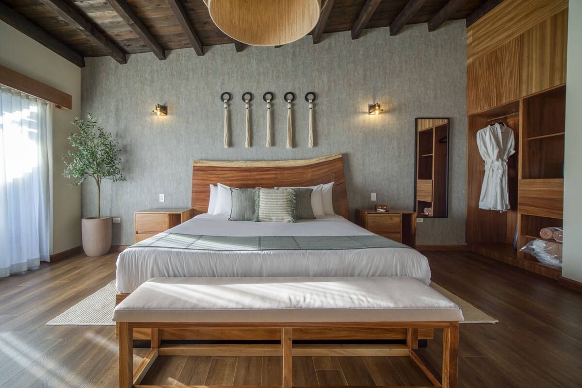 Honeymoon-Zimmer | Minibar, Zimmersafe, laptopgeeigneter Arbeitsplatz, kostenloses WLAN