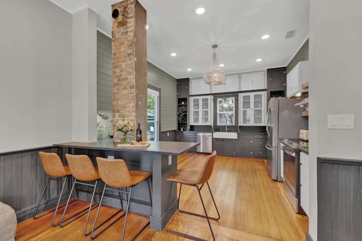 House, Multiple Beds, Patio, City View (262 N Union Ave) | Private kitchen | Coffee/tea maker