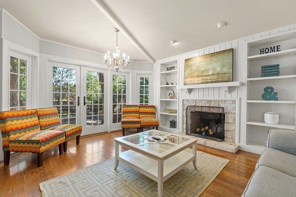 House, Multiple Beds, Hot Tub | Living area | TV - The Painted Lady Estate (Fredericksburg)