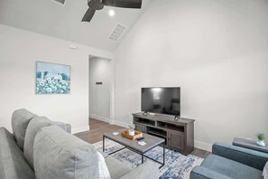 Condo, 1 King Bed, Hot Tub (940 S Eagle B2 #203) | Living area - Ricky's Roost With Hot Tub (Fredericksburg)