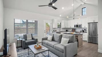 Condo, 1 King Bed, Hot Tub (940 S Eagle B2 #203) | View from room