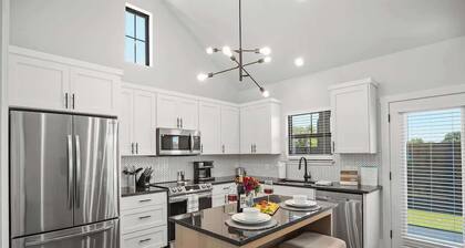 Lucille's Abode With Hot Tub